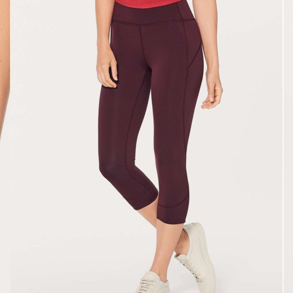 LULULEMON In Movement Crop *Everlux 19"
Garnet - Picture 4 of 7